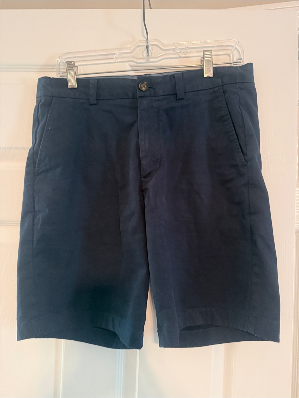 Vineyard Vines Navy Breaker shorts